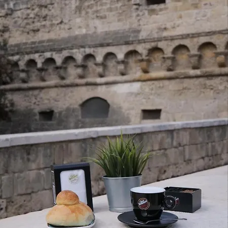 La Dimora Di Dominique バーリ